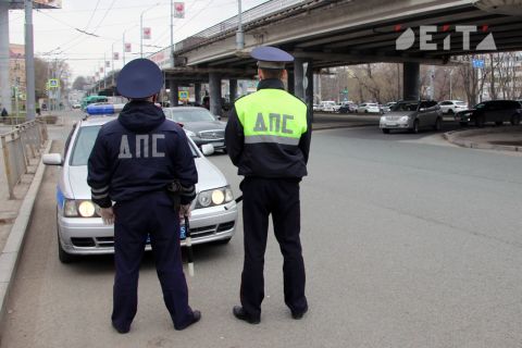 Власти намерены жёстче наказывать автомобилистов за езду без номеров