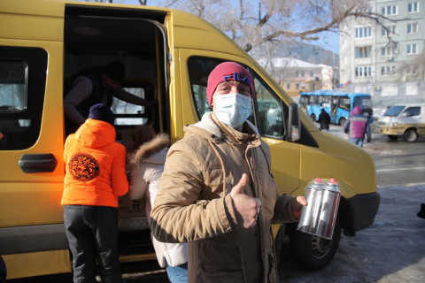 Около 30 тысяч газовых баллонов и 7,5 тысяч газовых плит получили жители Владивостока во время ЧС