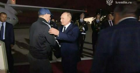 Путин встретил у трапа самолета уроженца Владивостока