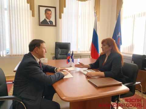Спикер Заксобрания Приморья провел прием граждан 