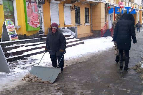 Плохая уборка Владивостока от гололёда заинтересовала Бастрыкина