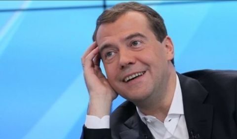 Медведев рассказал, как пошлины Трампа скажутся на России