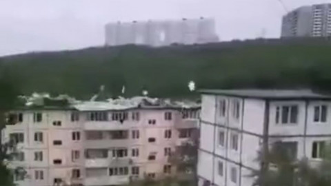 47 крыш сорвал ураган во Владивостоке