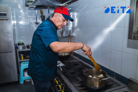 Пельмени и пчелы: Роскачество назвало самые некачественные товары
