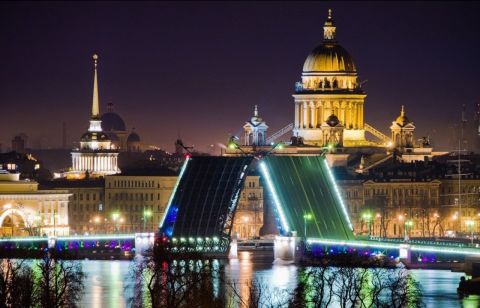 Дальневосточники перебираются в Санкт-Петербург