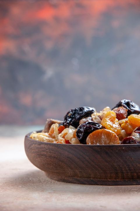 Врач предупредила об опасности сухофруктов