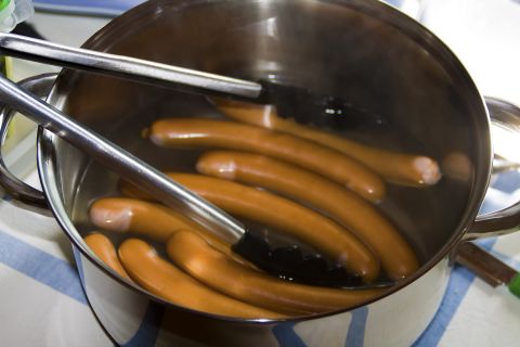 Онищенко: Новые технологии выращивания мяса помогут решить мировую проблему голода на Земле