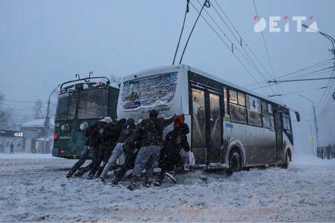 Кубай прокомментировал страшилки о снегопаде в Приморье