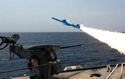 КСИР атаковали американский эсминец в Индийском океане