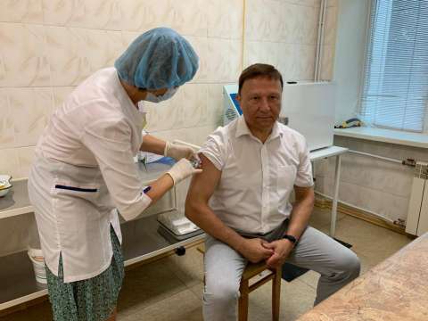 Власть ревакцинируется в Приморье 