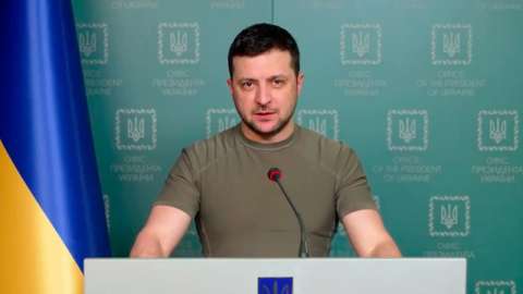 Зеленский придумал, как сорвать референдум в потерянных областях Украины