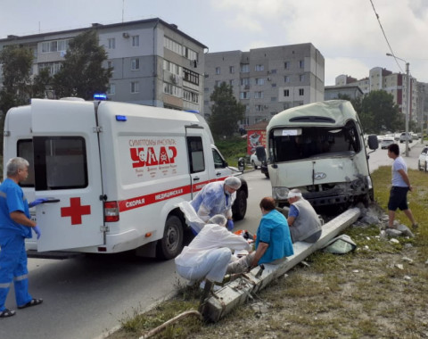Автобус без водителя отправил в больницу пятерых пассажиров в Приморье