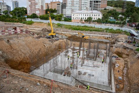 «Капсулу времени» оставили для будущих жильцов первого реновационного микрорайона Владивостока