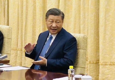 Кулинарная дипломатия: Си угостил Лукашенко драниками и китайским вином