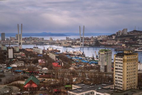 США воюет с Китаем во Владивостоке