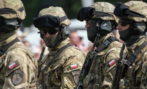 Польша не отправит свои войска на Украину – премьер