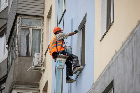 Мэр Владивостока проинспектировал ремонтные работы 