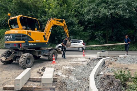 Ремонт дороги по улице Бежецкой начался во Владивостоке