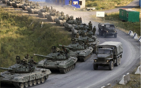Россия будет воевать на несколько фронтов – Игорь Стрелков