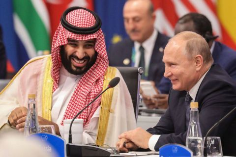 Друзья Путина ударили по Западу