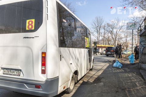 Кожемяко пообещал навести порядок с автобусами в Приморье