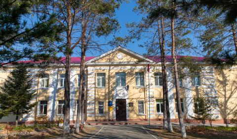 Администрация Владивостока подвела итоги ремонта в учреждениях образования города