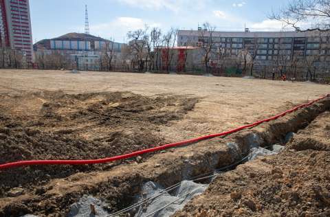 Ремонт большого школьного стадиона начался во Владивостоке