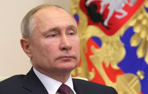 Путин выставил два условия олигархам, считает Хазин