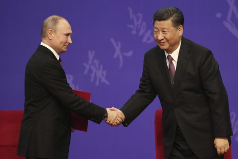 Мир на перепутье: Си сравнил дружбу России и Китая с великими реками