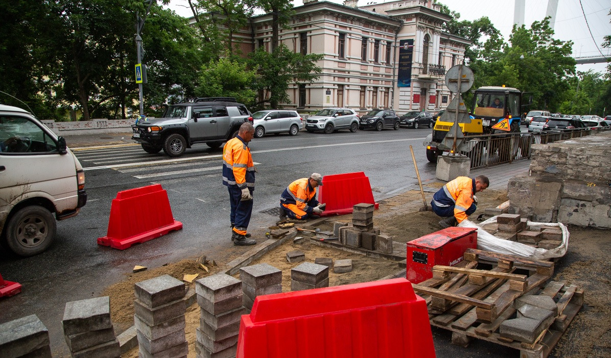 Одна из дорог в центре Владивостока станет безопаснее и удобнее