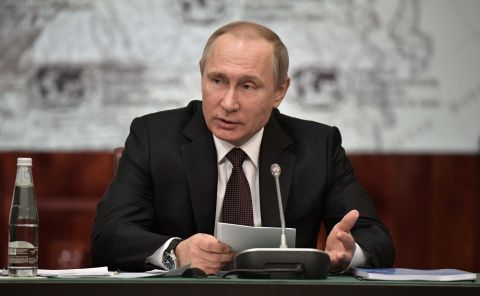 Владимир Путин поручил проработать вопрос развития снегоходного туризма