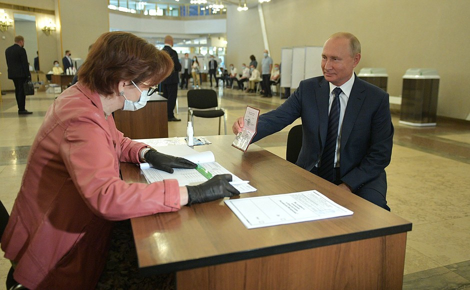 Путин почти побил рекорды Брежнева и Сталина