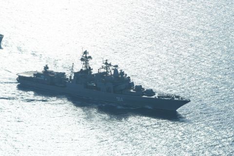 Экстренно к бою и походу: корабли ТОФ вышли из Владивостока