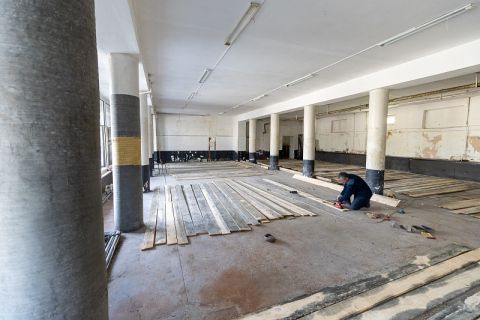 Реконструкция нового спортивного зала ведётся во Владивостоке