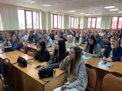 Выпускников из Находки трудоустроят в родном городе