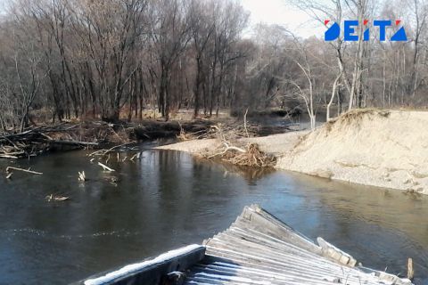 Прокуратура Приморья судится с районной администрацией из-за разрушенного моста в Андреевке