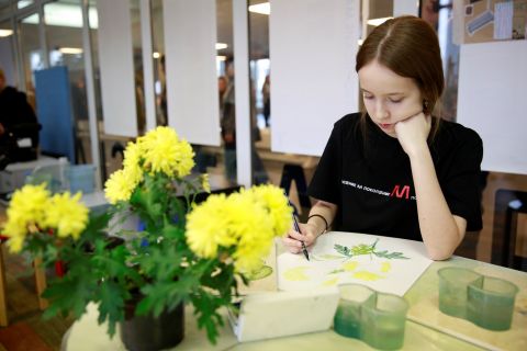 Работу школьницы из Приморья выставили в Новой Третьяковке