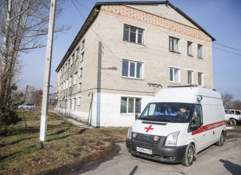 Хулиганку, обстрелявшую машину "скорой помощи" в Уссурийске, оставили под арестом