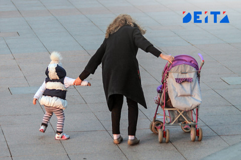 Госдума приняла закон об увеличении материнского капитала