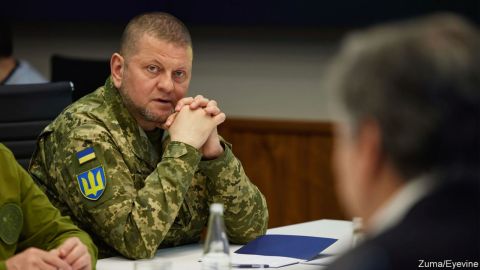 Зеленский уволил Залужного