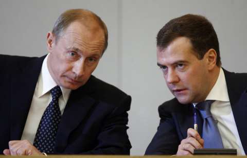 Медведев назвал целью санкций смену власти в России