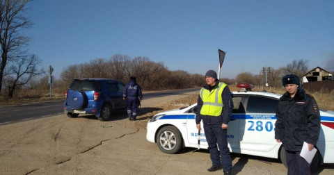 Эти документы не нужно давать инспектору ГИБДД, даже если он спрашивает