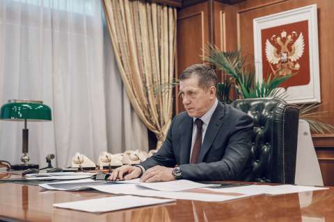 Трутнев назвал политику недружественных государств «не очень умной»