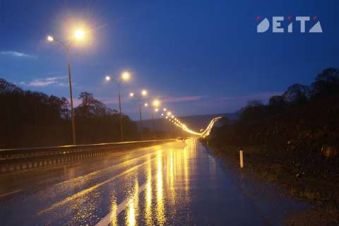 Электронную очередь ввели на мосту через Амур