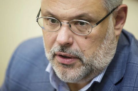 Хазин: США могут «залить» свой госдолг ничем необеспеченными деньгами