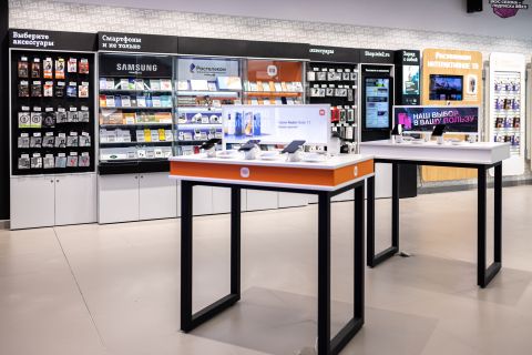 Tele2 приглашает приморцев принять участие в новогодних акциях в салонах связи