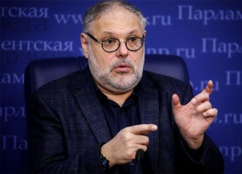 Как лучше всего копить деньги на пенсию, рассказал Хазин