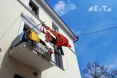 Хозяев квартир с балконом предупредили о риске потери жилья из-за одного нарушения