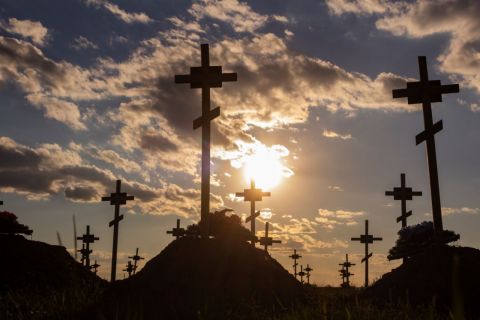 «Братские могилы тоже появятся»: Пригожин показал кладбище Вагнера