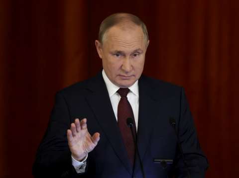 Байден пытается обвинить Путина в росте инфляции в США — экономист